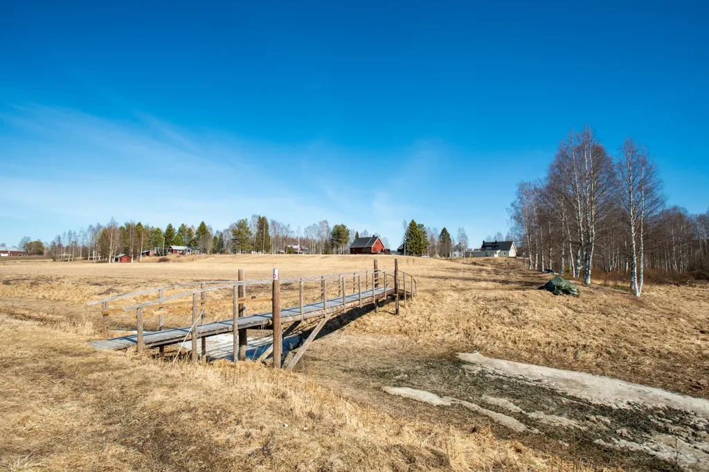 Jardin - Country House with River View in Vännfors