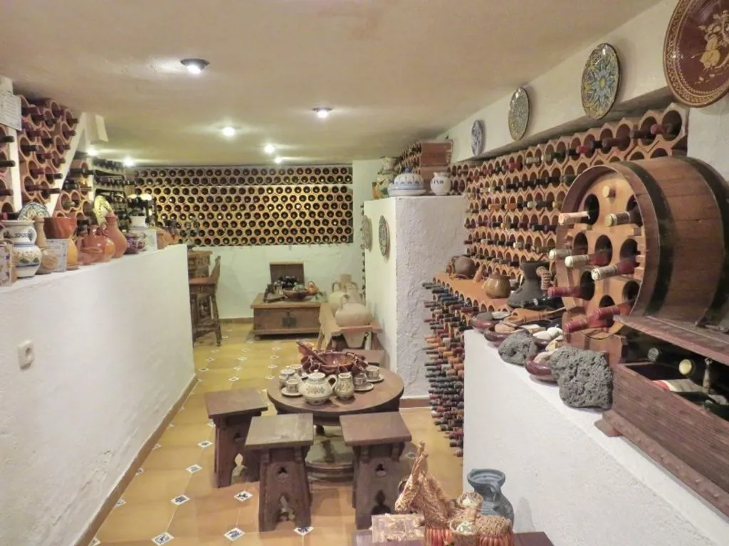 Pièces - Luxury House with South-Facing Views in Algete