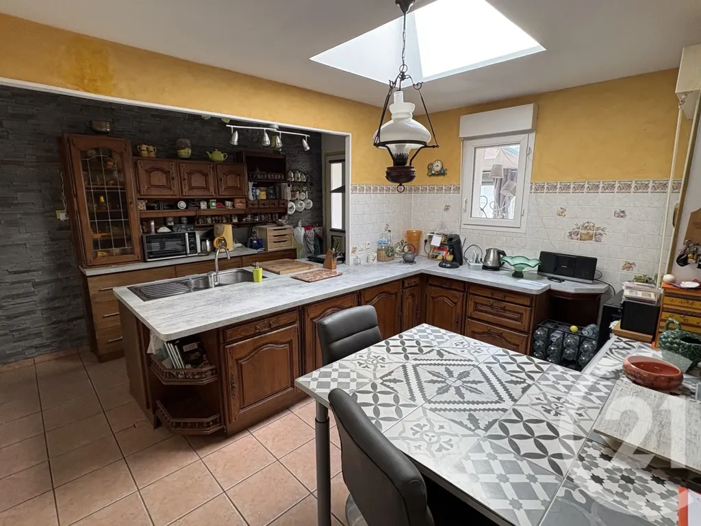 Cuisine - Pavillon de Plain-Pied avec Véranda à Déols