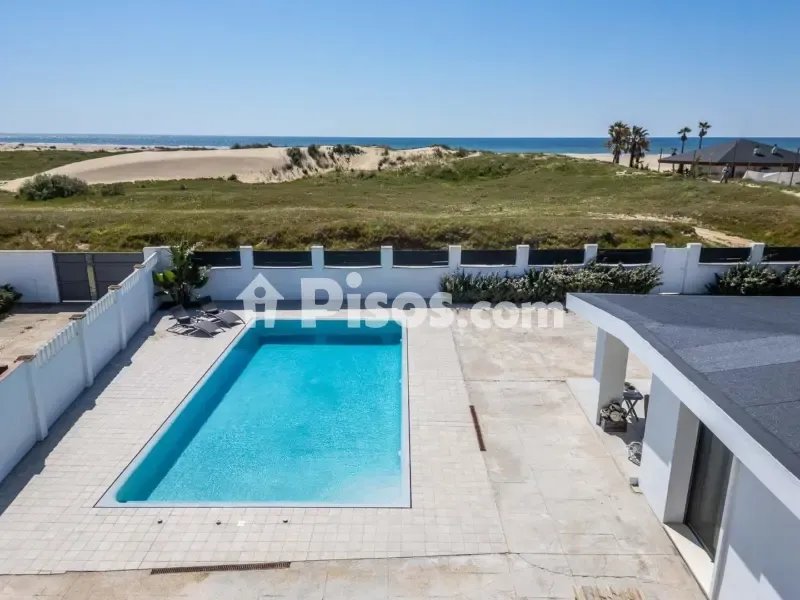 Bassein - Beachfront Chalet with Pool in Punta Umbría