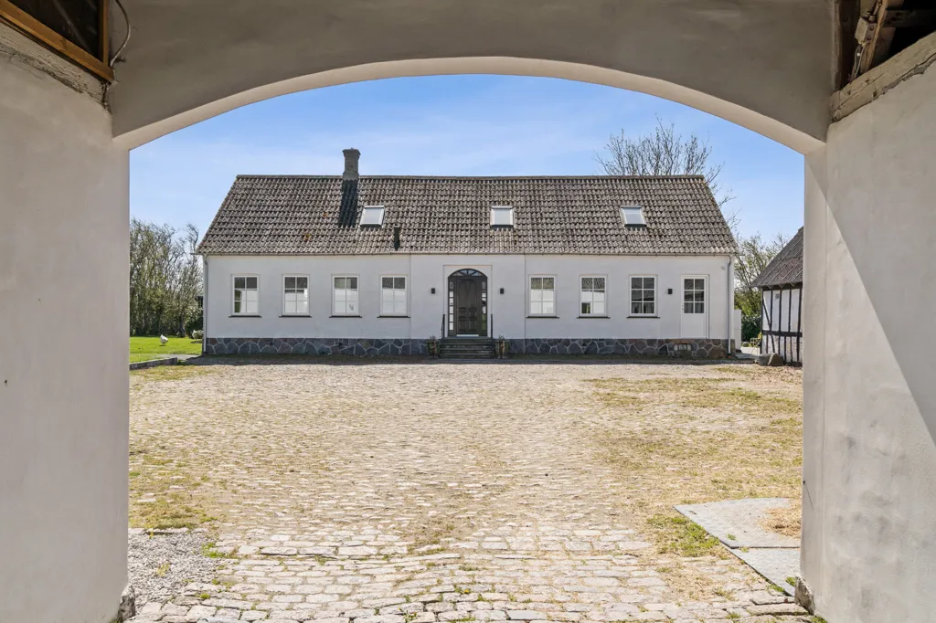 Garden - Farmhouse with Equestrian Facilities in Haarby