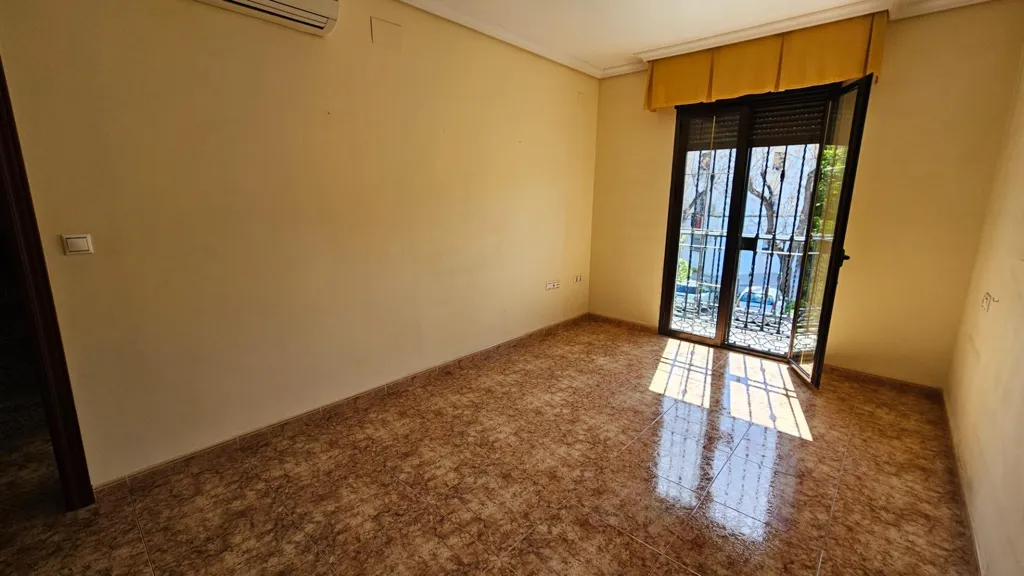 Pièces - Chalet with Terrace in Cañero, Córdoba