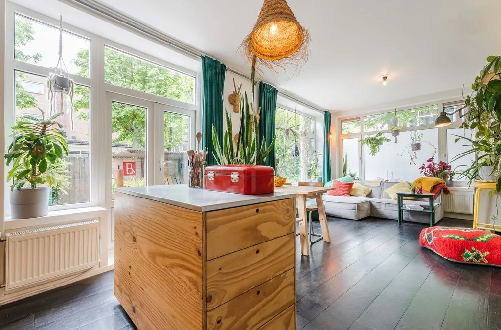 Köök - Charming Ground Floor Apartment with Garden in Carnisse