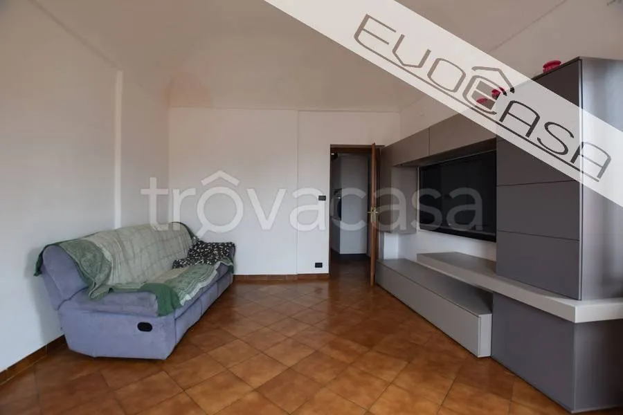 Elutuba - Rustic Apartment with Balcony in Bricherasio