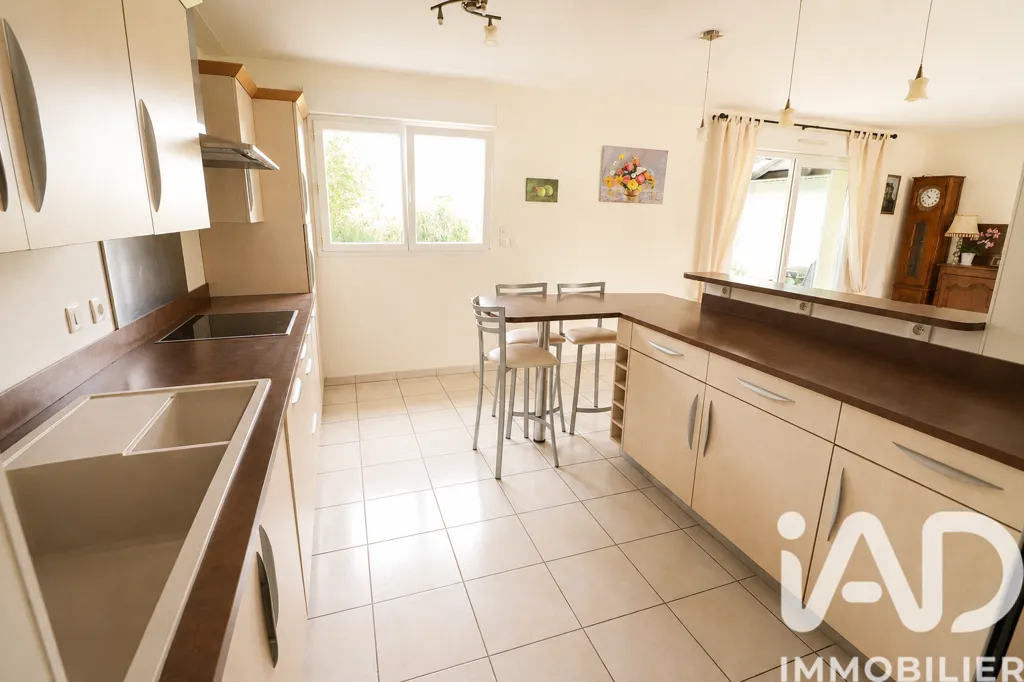 Cucina - Pavilion with Garden in Longueville