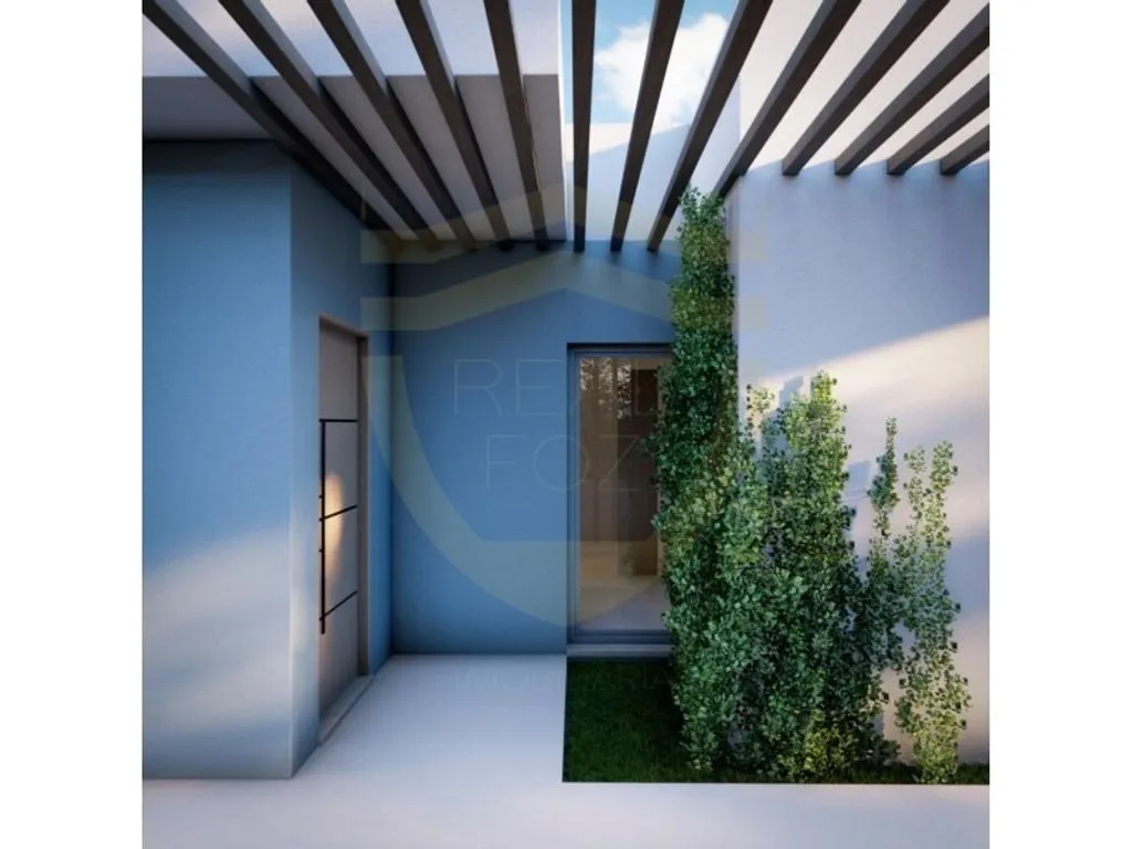 Modern House with Pool in Figueira da Foz