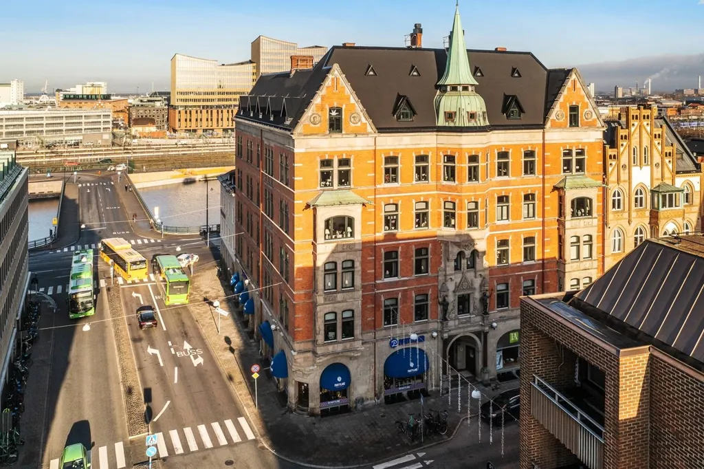Aerial - Gable Flat with Jugendstil in Malmö Centre