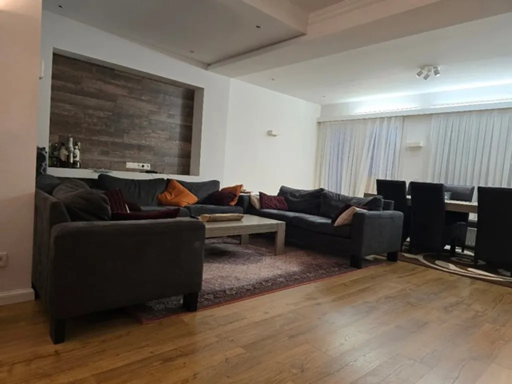 Séjour - Maison avec Terrasse et Jardin à Anvers