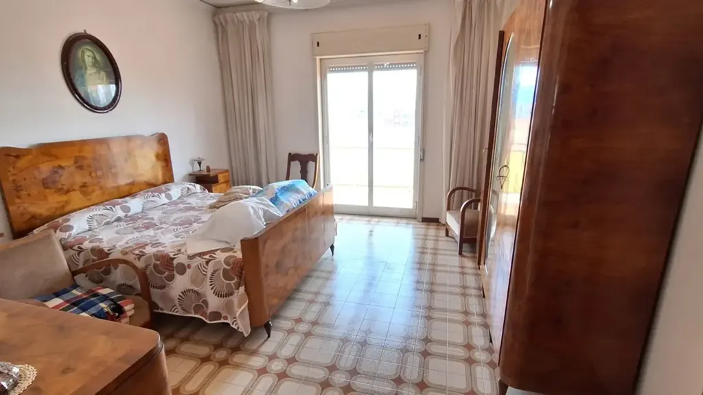 Chambres - Spacious Apartment with Balcony in Messina