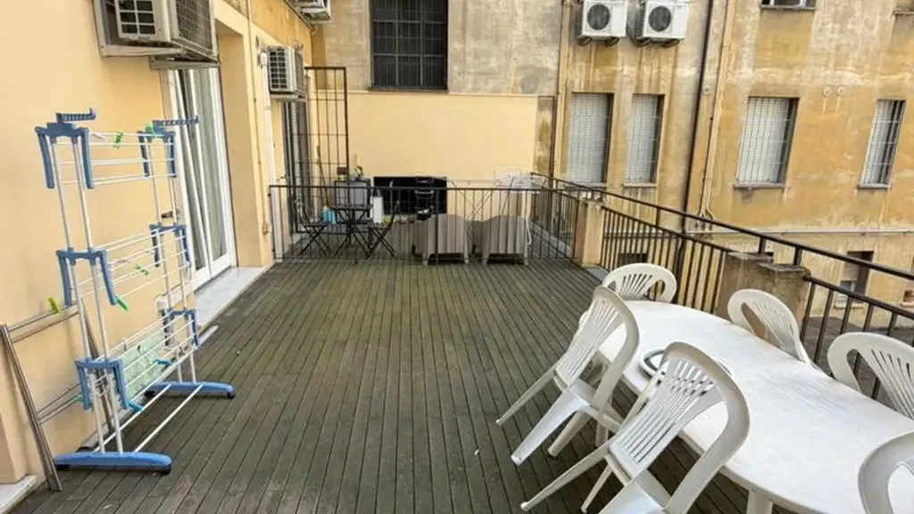 Rõdu - Rented Flat with Terrace in Bologna
