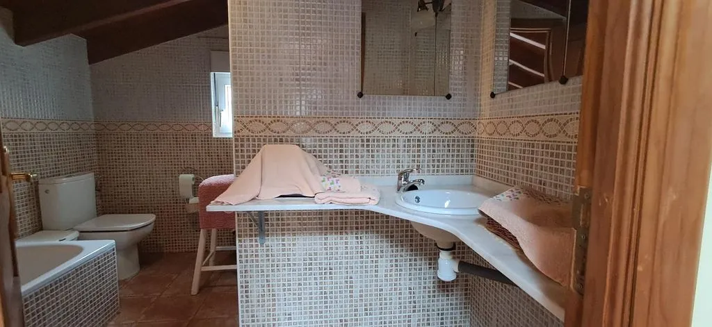 Vannitoad - Luxury Detached House with Pool in Langreo