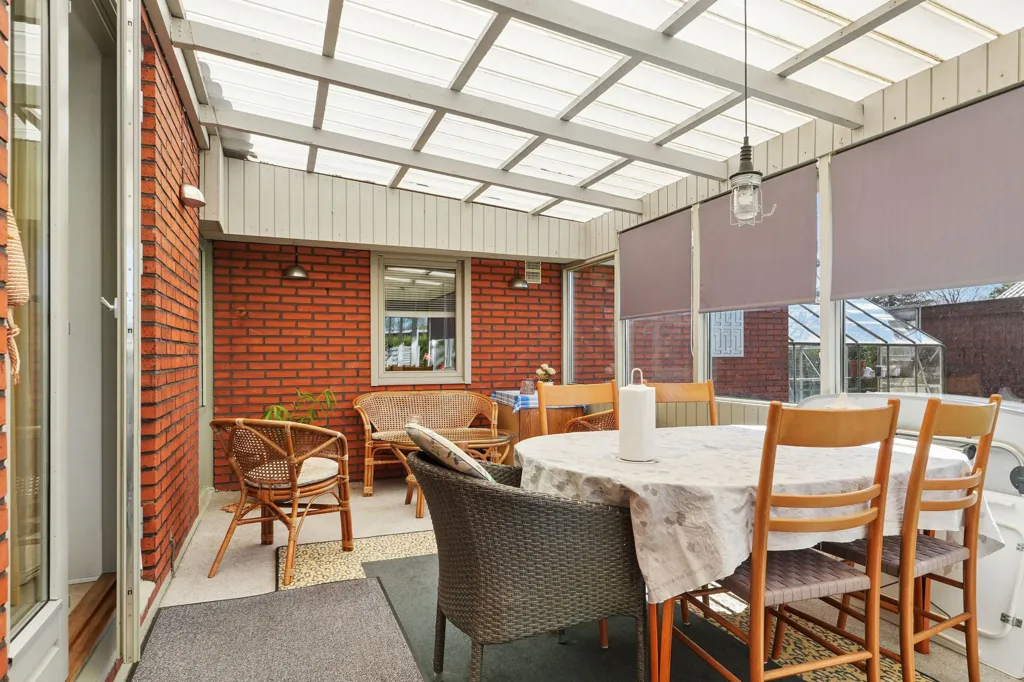 Terrass - 1960s Villa with Garden in Sunds