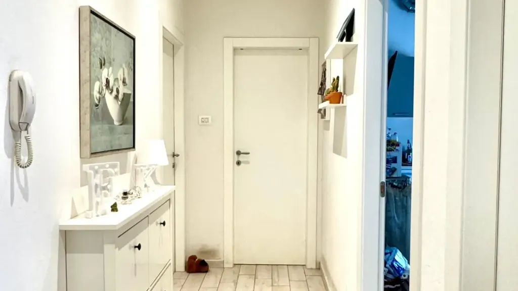 Esik - Bright 3-Bedroom Apartment in Empoli