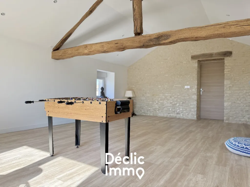 Toad - Renovated Longère with Garden in Vouillé