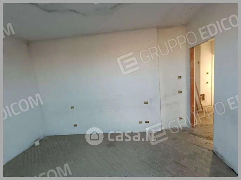 Toad - Villa with Balcony and Terrace in Stroppiana