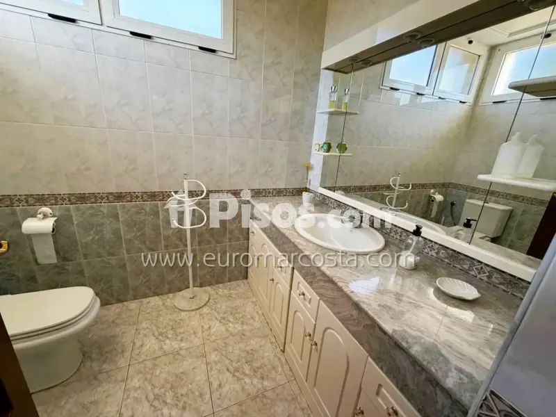 Salles de bain - Luxury Chalet with Private Pool in Elche