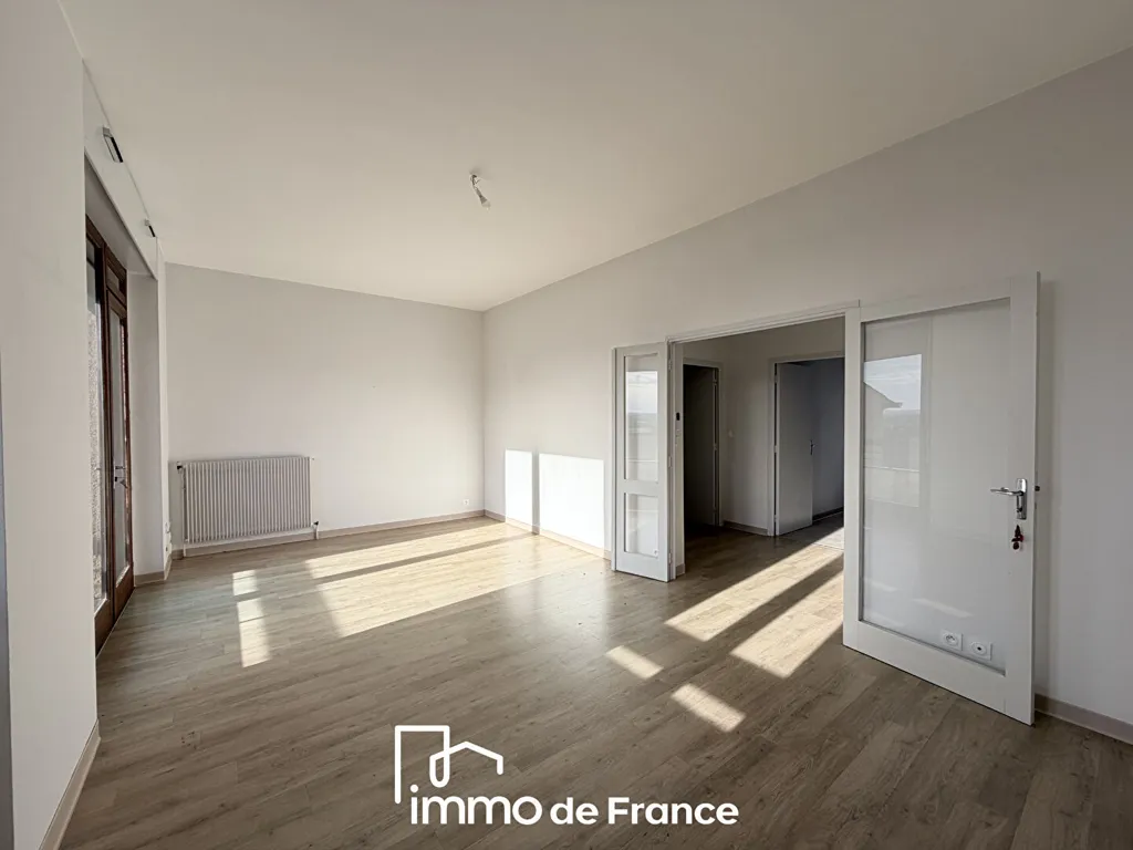 Séjour - Appartement Traversant avec Terrasse à Rodez