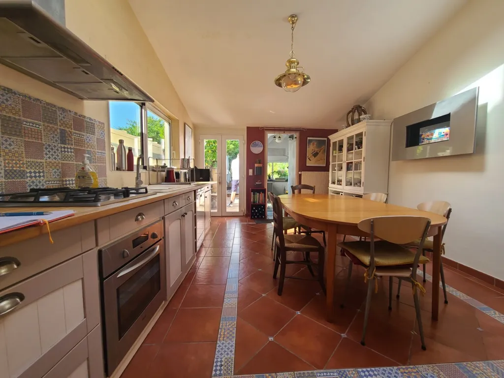 Cucina - Charming House with Garden in Saintes