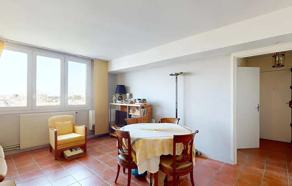 Sala da pranzo - 4-Bedroom Parisian Flat with Courtyard View