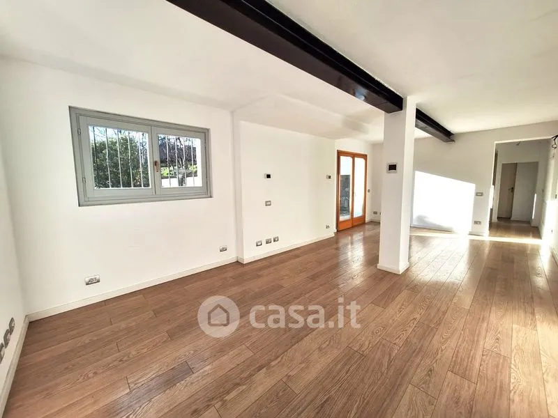 Living Room - Rustic Villa with Private Garden in Trescore Balneario