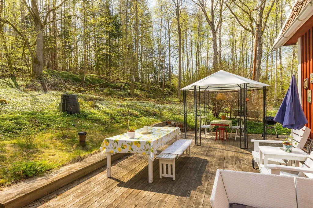 Terrasse - Charming Cottage with Natural Setting in Ängsbacka