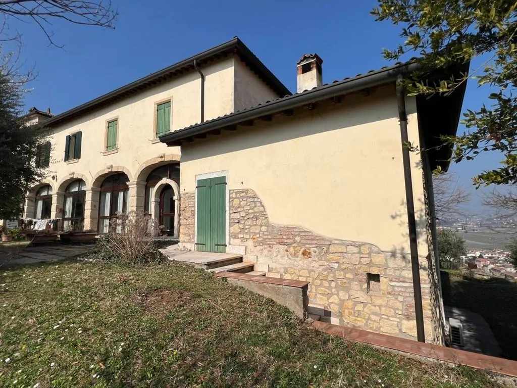 Extérieur - Rustic House with Panoramic Views in San Pietro in Cariano