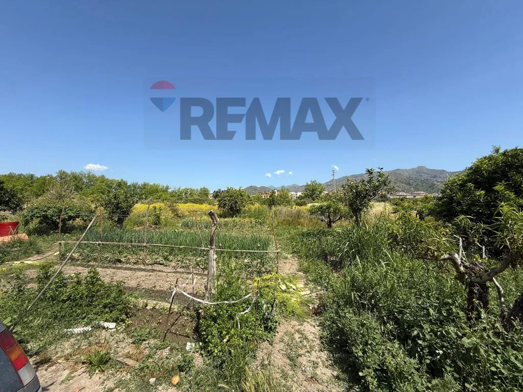 Aed - Industrial Plot with Existing Building in Giardini-Naxos
