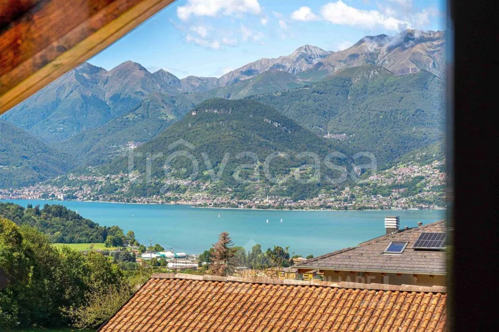 Terrasse - Panoramic Villa with Lake View in Colico