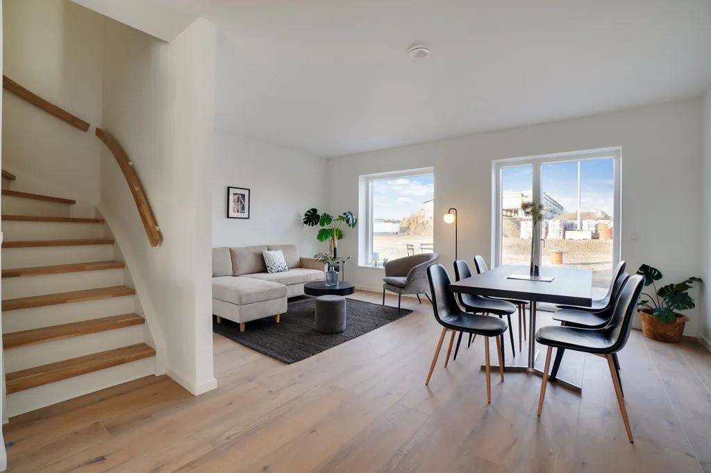 Söögituba - Architect-Designed Townhouse in Tune