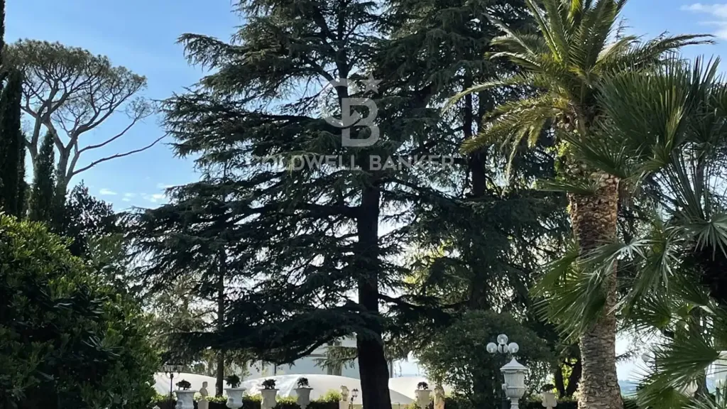 Aed - Historic Villa with Garden in Filottrano