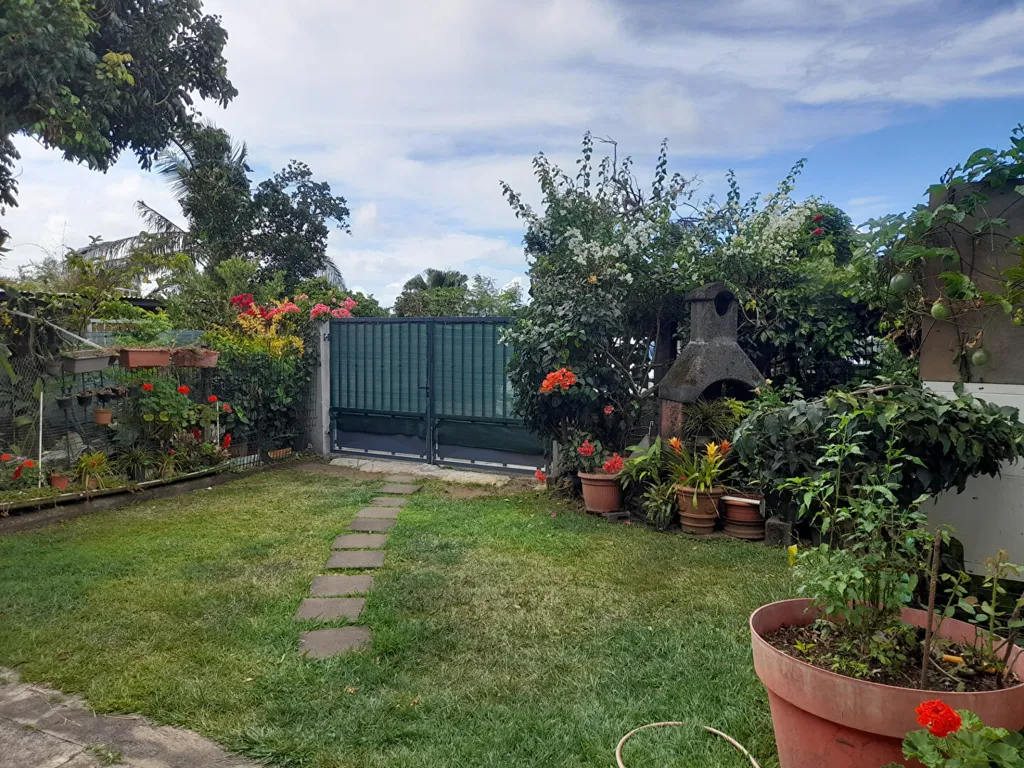 Jardin - Maison Jumelée avec Jardin à Quartier-Français