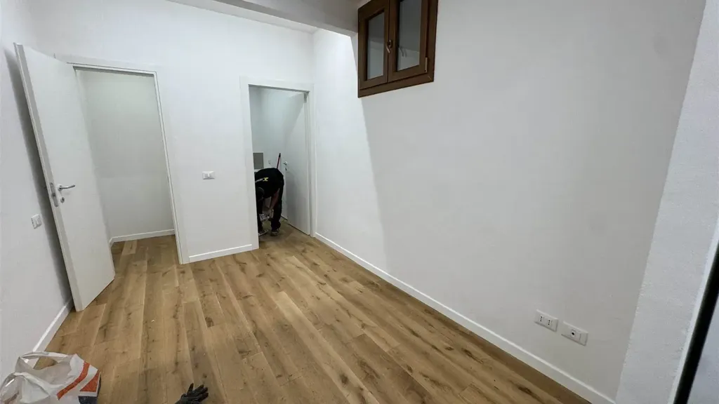 Pièces - Ground Floor Apartment with Garden in Florence