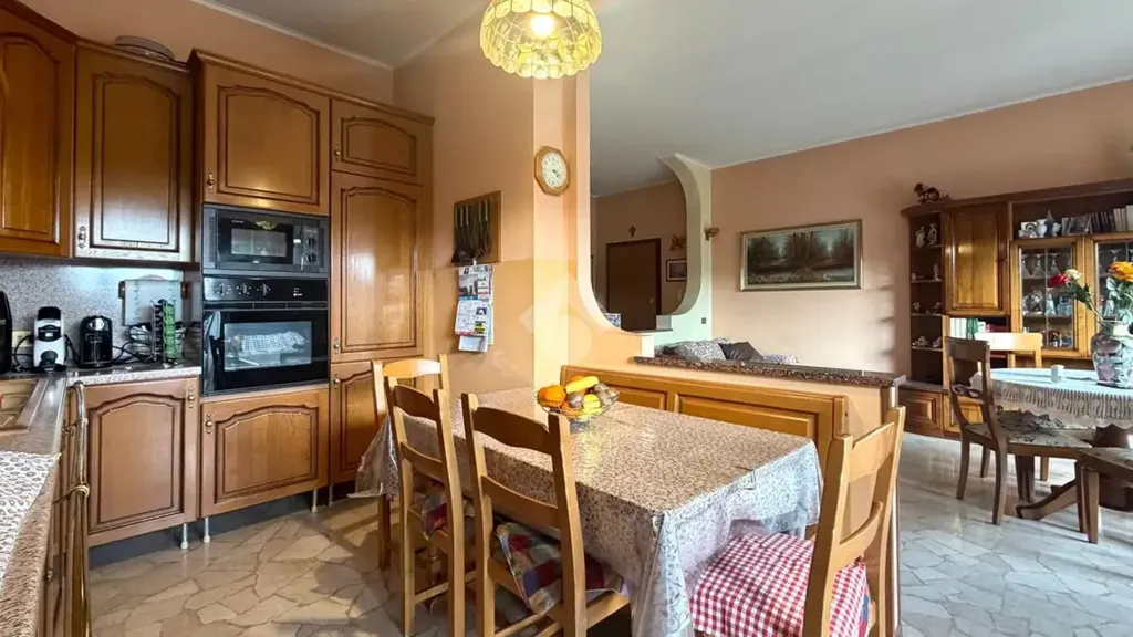 Salle à manger - Apartment with Terraces in Carvico