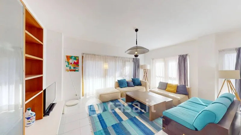 Soggiorno - Bright Trilocale with Private Courtyard in Grado