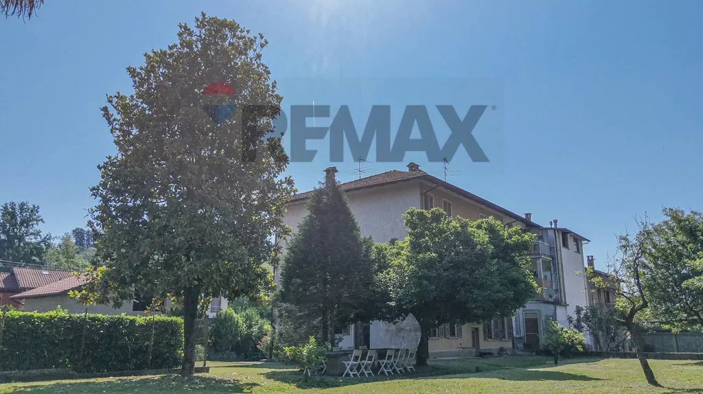 Garden - Villa with Garden near Municipio