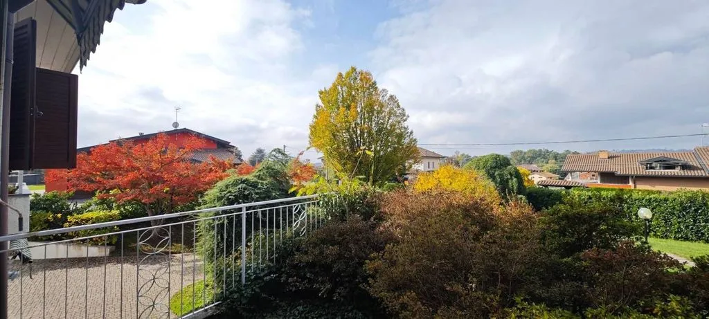 Jardin - Luxury Villa with Pool in Castronno