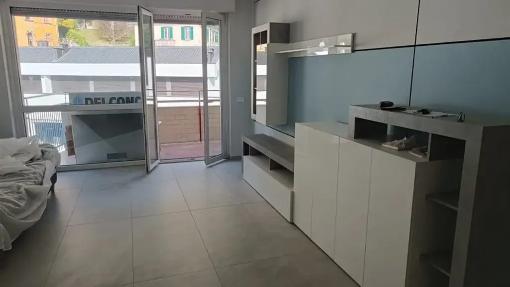 Magamistoad - Fully Furnished Apartment with Balconies in Como