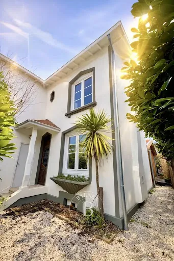 Extérieur - Maison de Luxe avec Piscine en Centre-Ville d'Arcachon