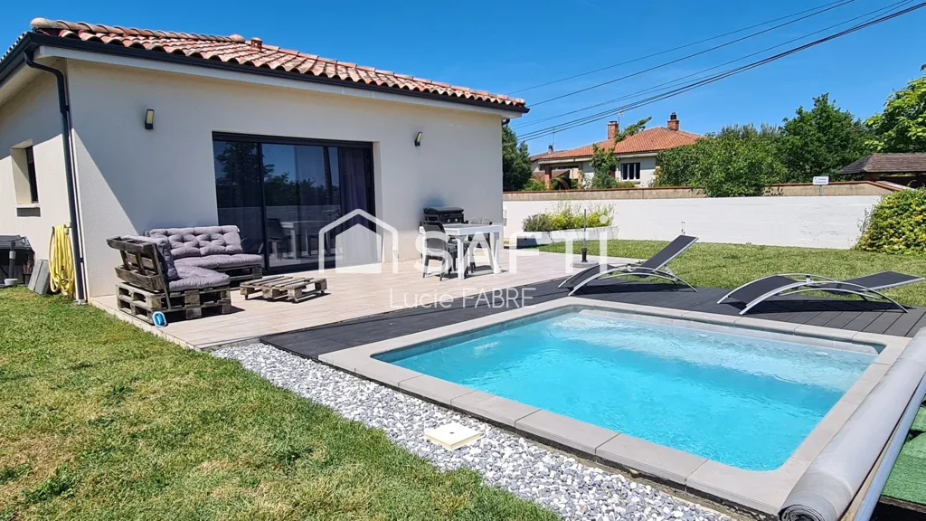 Piscina - Contemporary Flat with Pool in Aussonne