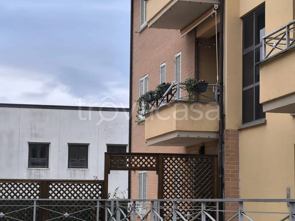 Rõdu - Trilocale with Balcony in Foligno