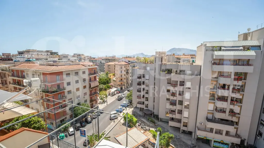 Balcon - Attico with 150m² Terrace in Palermo