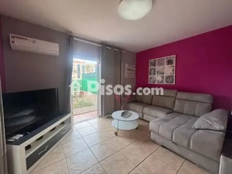 Séjour - Spacious Ground Floor Flat with Garden in Antigua