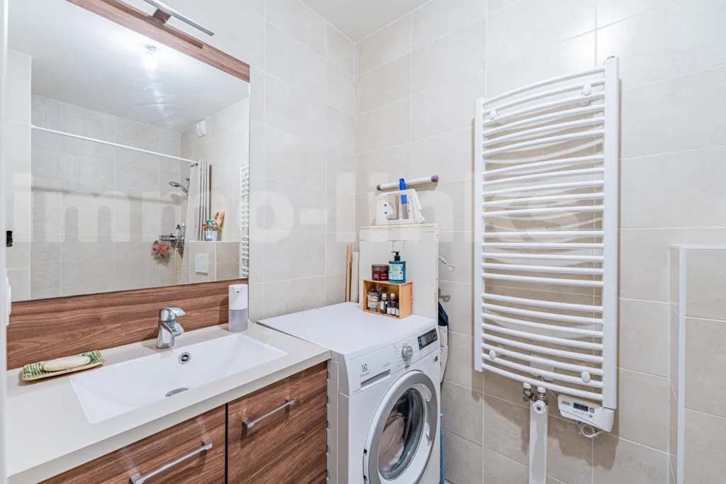 Vannitoad - 4-Piece Flat with Garden in Charenton