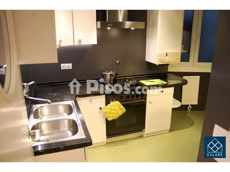 Köök - Modern Flat with Balcony in Donostia Centre