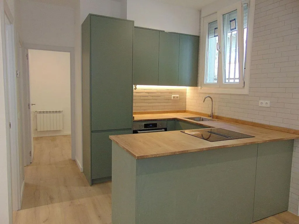 Cuisine - Reformed Flat with East View in Arganzuela
