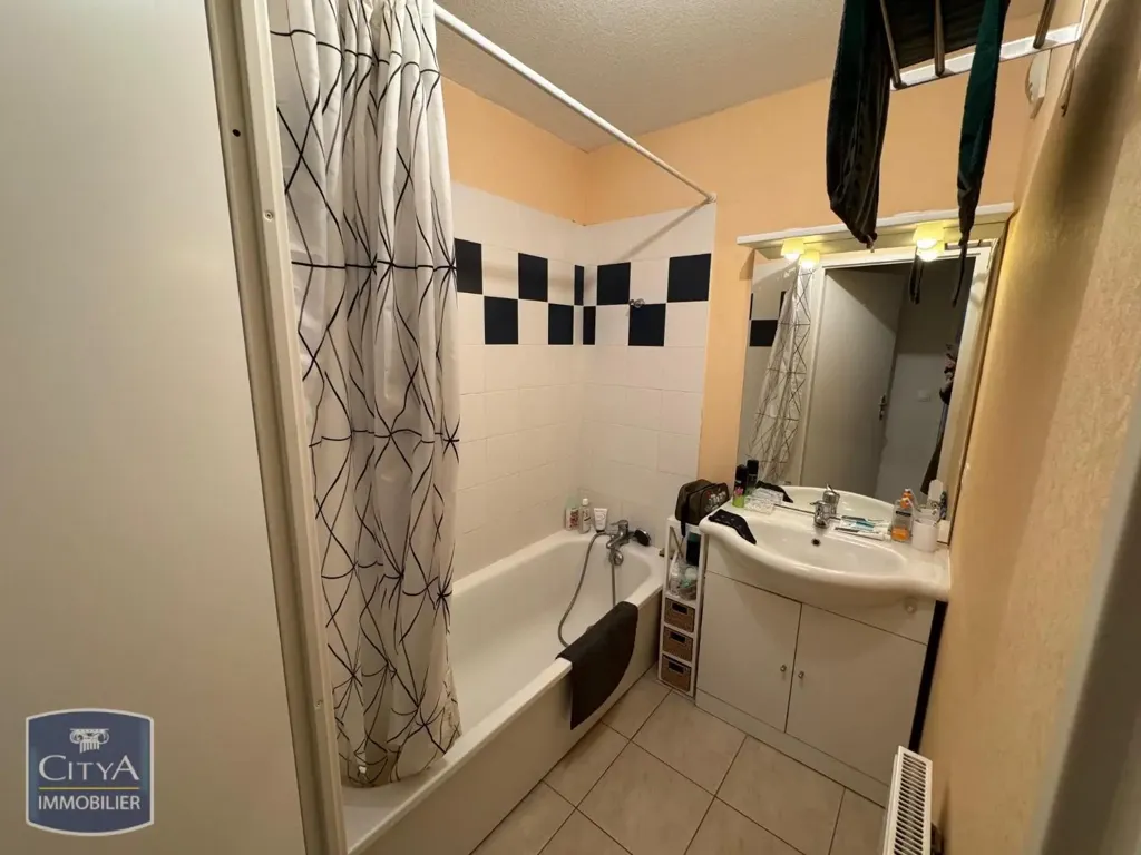 Vannitoad - Meubled 2-Bedroom Apartment with Balcony in Brest