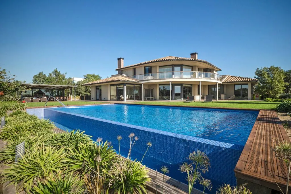 Bassein - Luxury Villa with Pool in Peralada