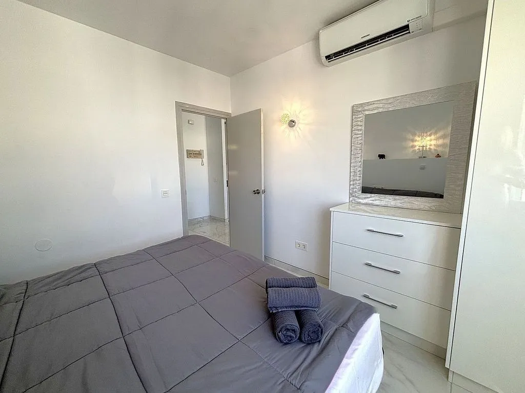 Chambres - 1-Bed Flat with Pool in Chaparil, Nerja