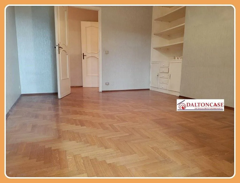 Magamistoad - Spacious Apartment with Balcony in Fossano