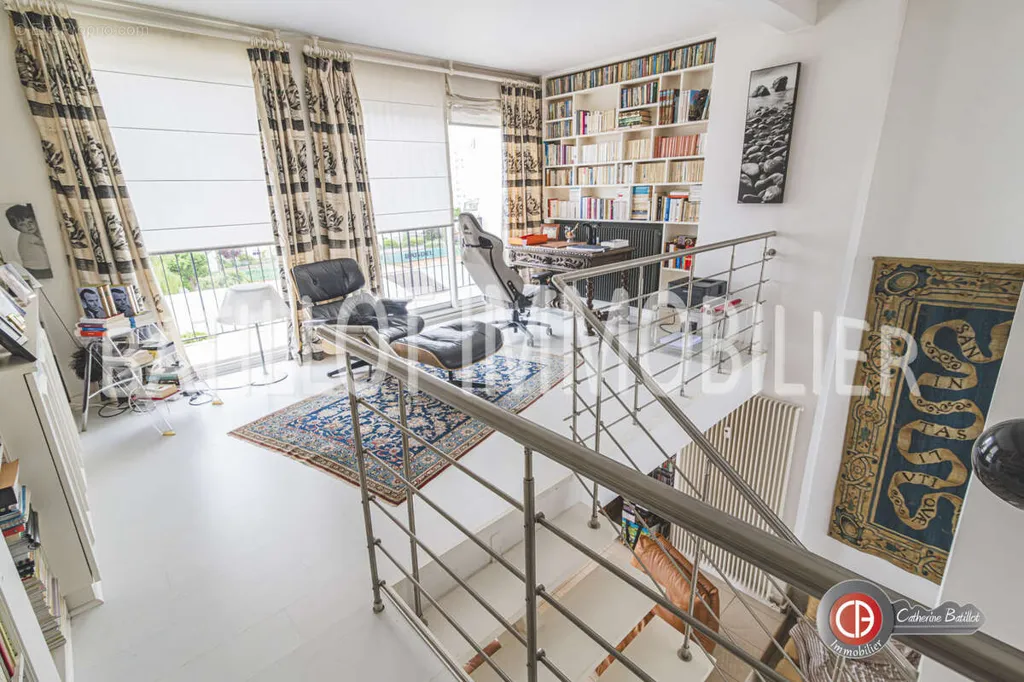 Soggiorno - Duplex Apartment with Terraces in Pasteur Clémenceau